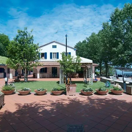 Sleeps 23 Air Con