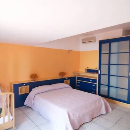 Sleeps 23 Air Con