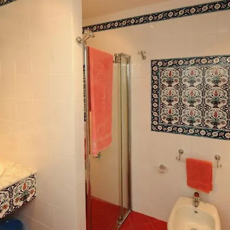 Sleeps 23 Air Con 佩萨罗