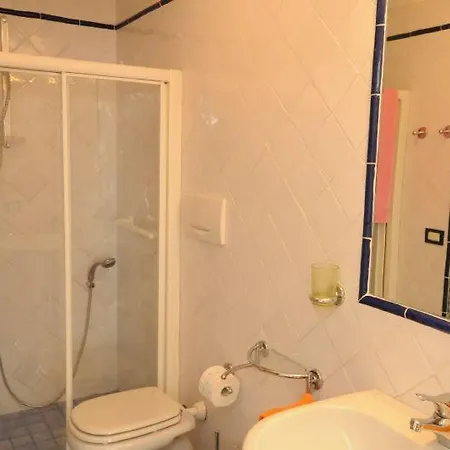 Sleeps 23 Air Con