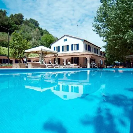 Sleeps 23 Air Con *